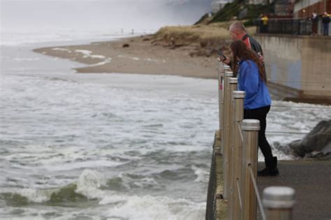 King Tide reigns over Lincoln City beaches