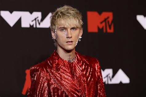 Machine Gun Kelly (MGK) Net Worth? Who Is Richer, MGK or Pete Davidson? - DotComStories