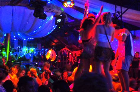 Bali Nightlife 2013 | Jakarta100bars Nightlife Reviews - Best Nightclubs, Bars and Spas in Asia