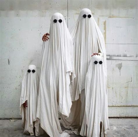 Halloween Family Costume ideas - #Ghosts #Ghost #Halloween #HalloweenCostume #FamilyCostume ...