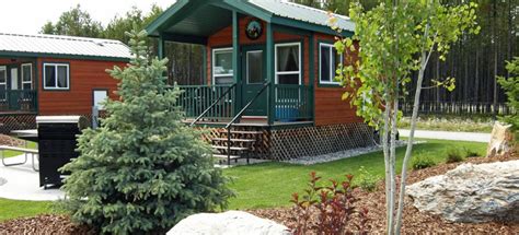 Deluxe Cabin (w/ Bathroom) - Tucker Cabin Pictures - West Glacier KOA ...