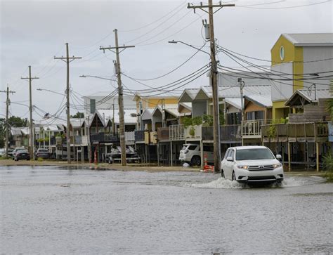 'It's powerful': Tropical storm starts lashing Louisiana | Inquirer News