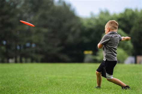 20 Wonderful Games With a Frisbee for Kids - Teaching Expertise