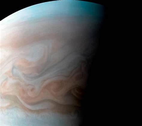 Jupiter's Great Red Spot - CBS News