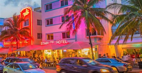 Miami: Art Deco Walking Tour with Optional Cocktails | GetYourGuide