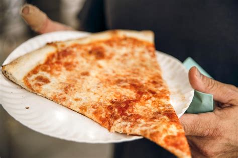 Best Pizza in NYC: The Definitive Guide – Devour Tours