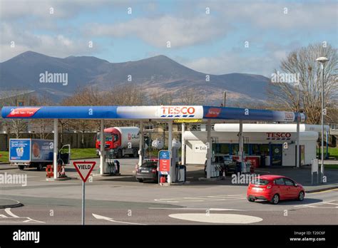 Tesco Petrol Station High Resolution Stock Photography and Images - Alamy