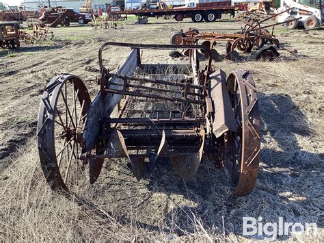 John Deere Horse-Drawn Manure Spreader BigIron Auctions