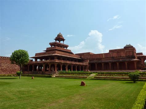 chronicles of a happy traveler: Fatehpur Sikri: A Unesco World Heritage Site Worth Visiting