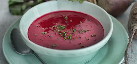 beetroot soup - Calgary Avansino | eat.feel.live.well