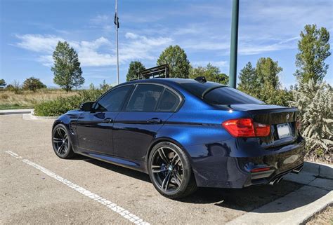 I can't believe that BMW's best dark blue is getting slept on. Bow before the glory of Tanzanite ...