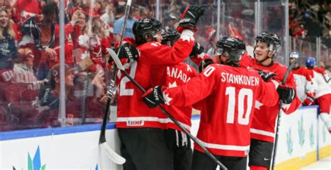 Canada heads to World Juniors gold medal game in front of tiny crowd ...