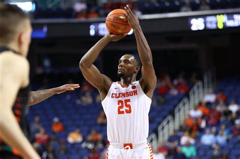 Clemson Tigers Basketball: March Madness Team Profile | Pickswise
