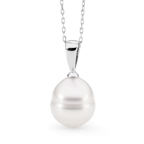 Circle Pearl Pendant - Allure South Sea Pearls