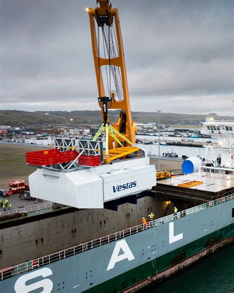 Massive Vestas V236 Nacelle for a wind turbine being loaded onto ...