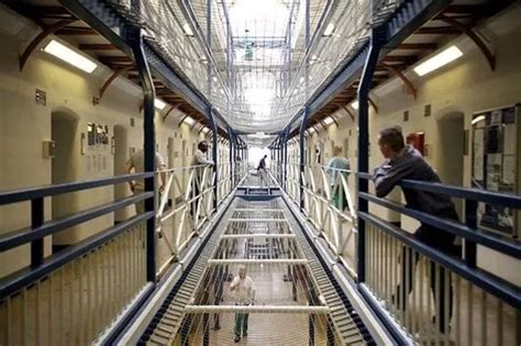 The most notorious escapes from Exeter Prison through the years - Devon ...