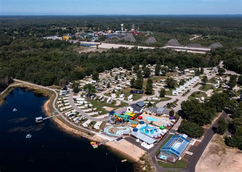 Still holding onto summer? This Muskegon resort pool is open for one more week - mlive.com