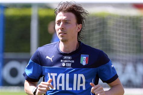 Riccardo Montolivo injury: Italy midfielder substituted against Ireland ...