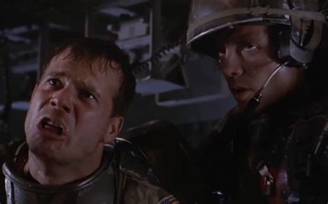 Bill Paxton looking panicked in "Aliens" | Hudson aliens, James cameron ...