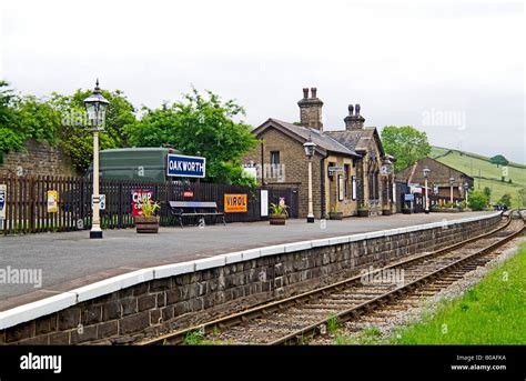 Oakworth station on the Keighley and Worth Valley Railway West ...