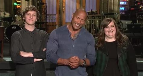 SNL - Aidy Can Smell What SNL Host Dwayne Johnson is Cooking - Videos ...