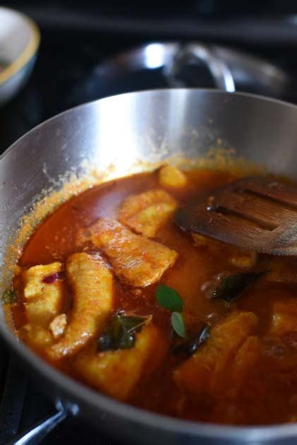 Bong Mom's CookBook: Swai or Basa Fish in a Curry Leaves and Tomato gravy
