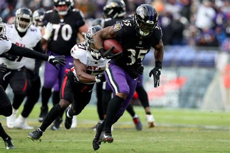 Ravens RB Gus Edwards Agrees to Contract Restructure