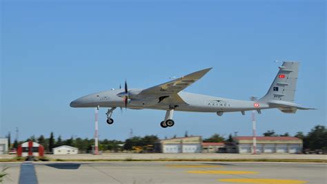 Turkish Bayraktar Akinci Combat Drone Passes 20,000-feet Altitude Test ...