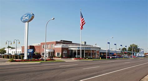 Village Ford | New & Used Ford Dealer in Dearborn, MI