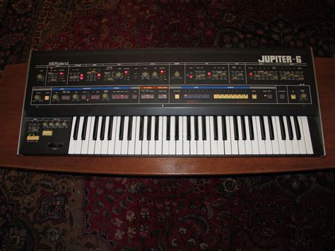 MATRIXSYNTH: Roland Jupiter 6 Synthesizer