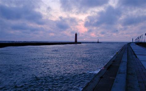 Kenosha harbor, cloudy sunrise