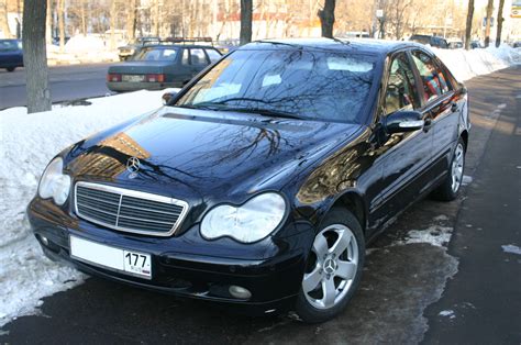 2001 Mercedes-Benz C240 specs