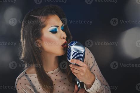 Soul Singing view 13878849 Stock Photo at Vecteezy