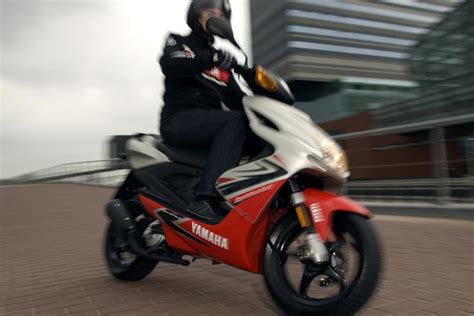 YAMAHA AEROX YQ50 (1998-on) Review | Specs & Prices | MCN