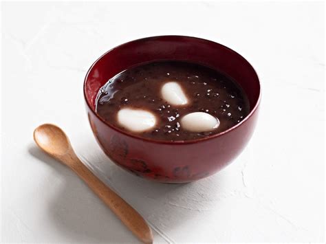 Oshiruko (Red Bean Soup) / お汁粉 - Sylvia Wakana