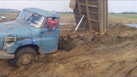 Truck stuck in mud!!! Heavy trucks MACK, KENWORTH, KAMAZ, MAN off road! - YouTube