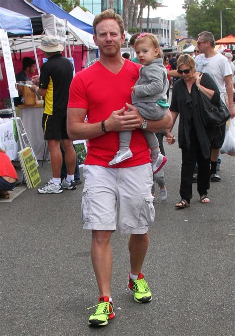 Ian Ziering & Family At The Farmer’s Market | Celeb Baby Laundry