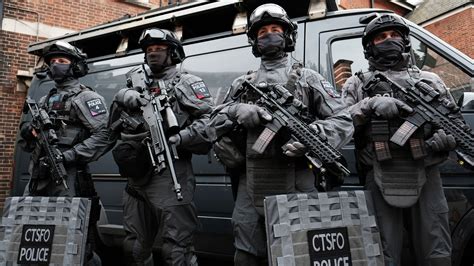 Met deploys hundreds more armed police to patrol London | News | The Times