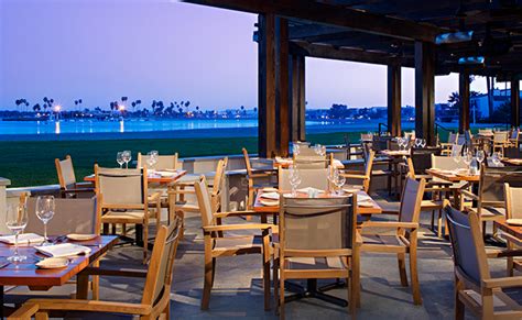 Best San Diego Restaurants with a View | Bahia Resort Hotel