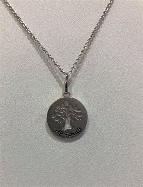 Sterling Silver My Family Tree Necklace - Garris Jewelers