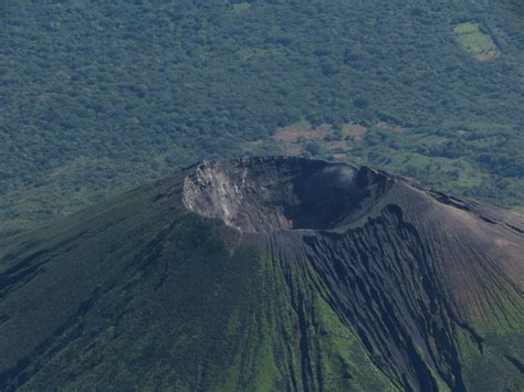 Concepcion Volcano, Ometepe Nicaragua | Elemento Natural