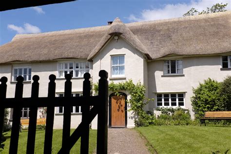 Middle Coombe Farm, Devon (sleeps 21) | Soul Seed Media & Travel