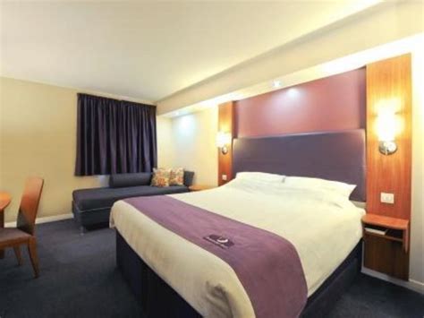 Premier Inn Manchester - West Didsbury | Manchester 2020 UPDATED DEALS, HD Photos & Reviews