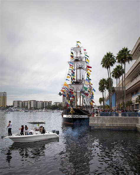 Tampa Florida – Gasparilla Festival Pirate Invasion – ROAMING 365