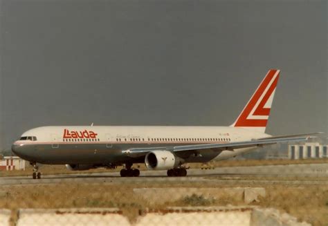 LAUDA 767-300 OE-LAV(cn283) | Athens Hellinikon airport(clos… | Flickr