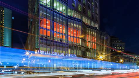 Berklee College Expands Online, to Graduate Degrees - The New York Times