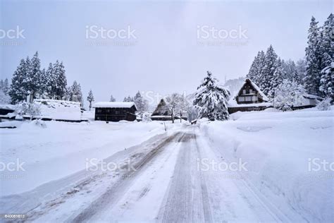 Ainokura Village Stock Photo - Download Image Now - Architecture, Asia ...