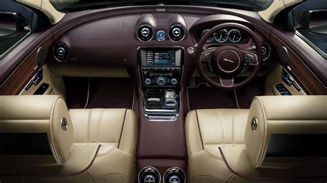 Jaguar XJ Luxury Sedan Car Interior photos & Wallpapers | Sedan cars, Luxury sedan, Jaguar xj