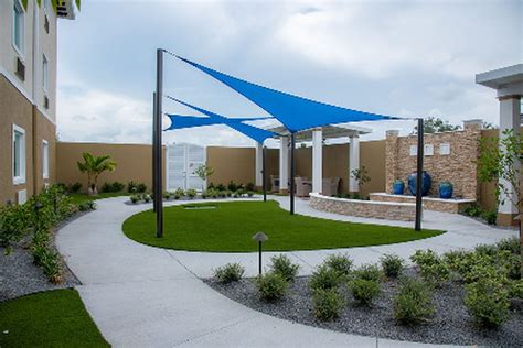 Outdoor Amenities - Suntree Senior Living