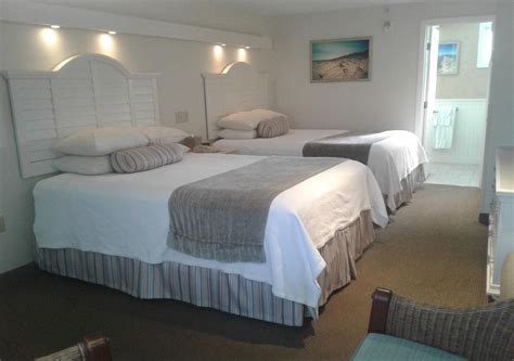 Anchorage by the Sea — Ogunquit Hotels — Maine.com